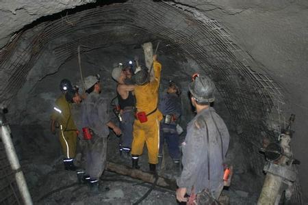 商州工程爆破中的危险因素分析以及应对工程爆破危险的措施